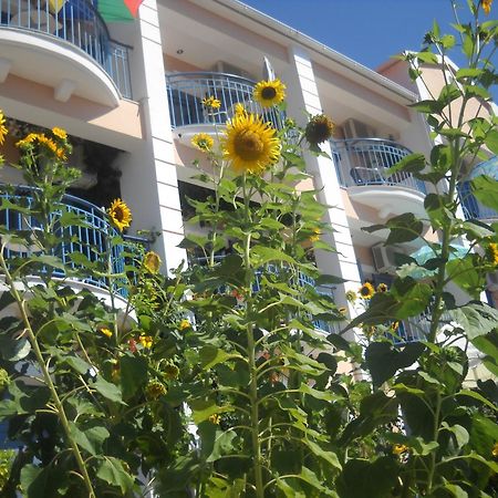 Olive Bay Hotel Agia Efimia Exterior photo