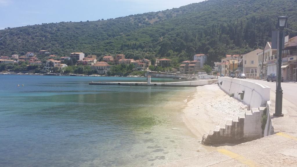 Olive Bay Hotel Agia Efimia Exterior photo
