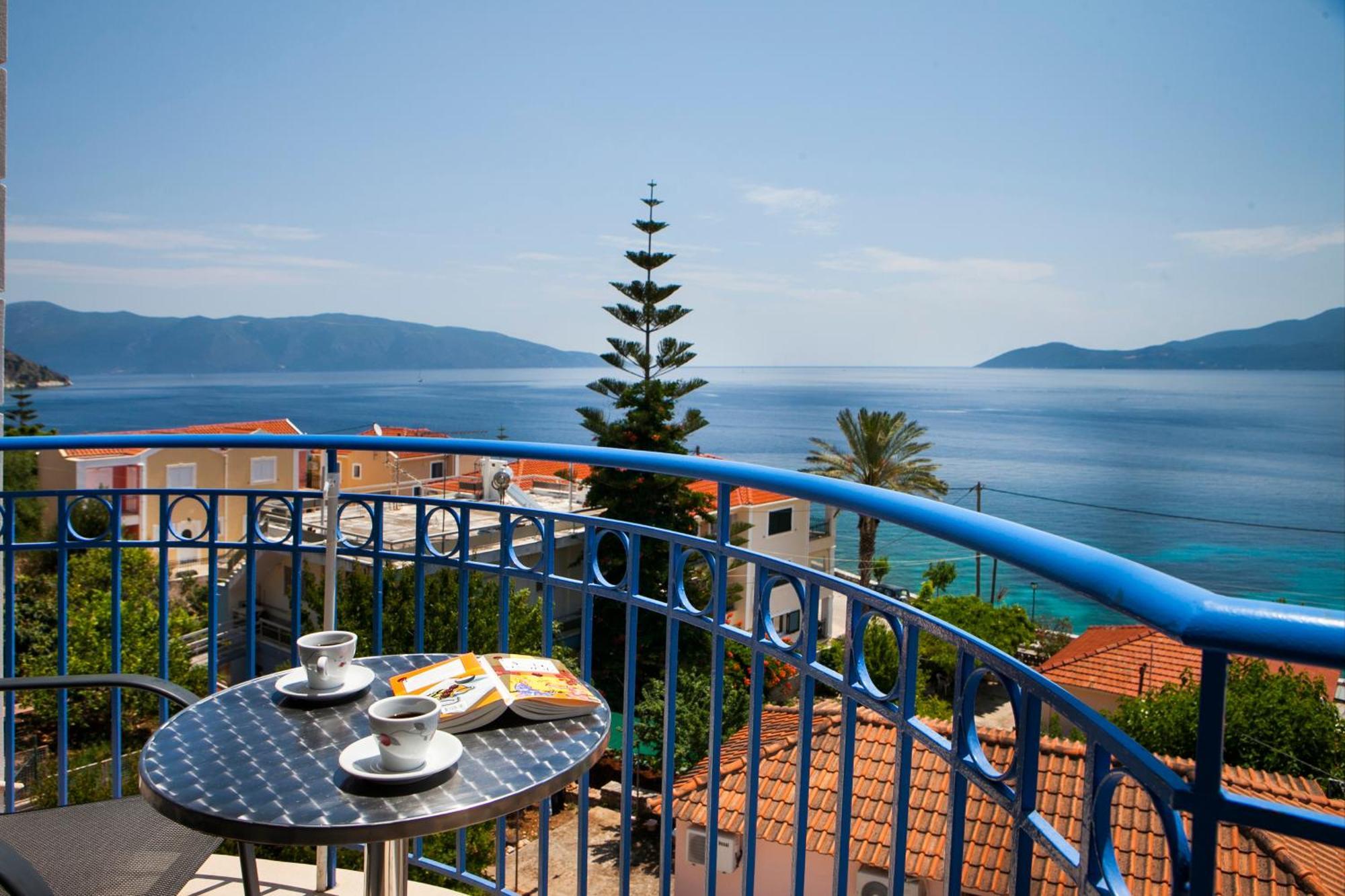 Olive Bay Hotel Agia Efimia Exterior photo
