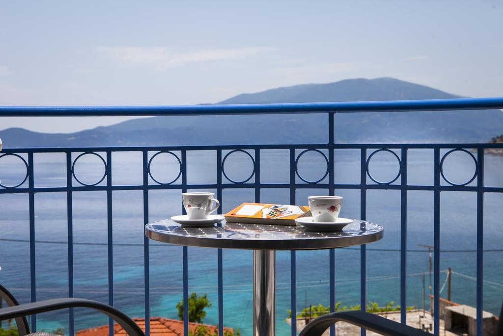 Olive Bay Hotel Agia Efimia Exterior photo